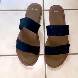 Sanuk Flat Sandals Size 10